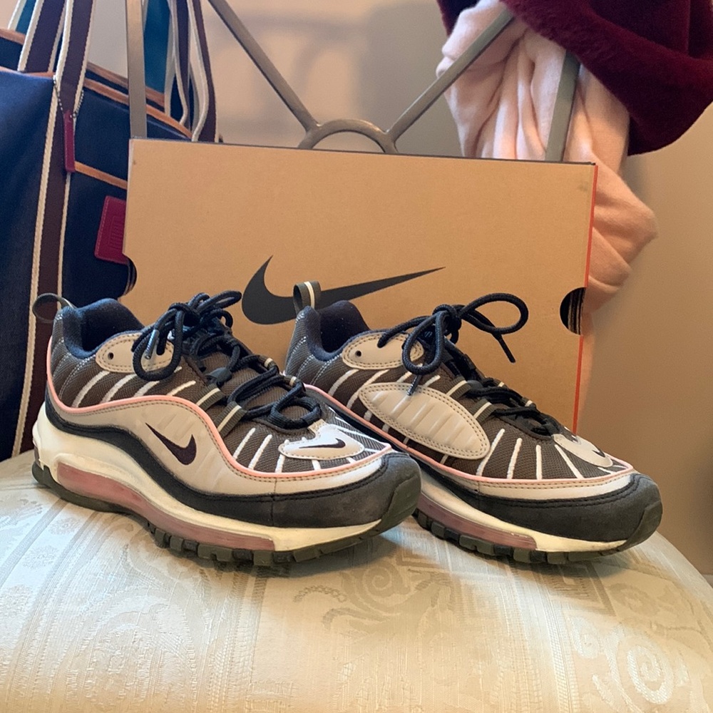 Nike Air sneaker
